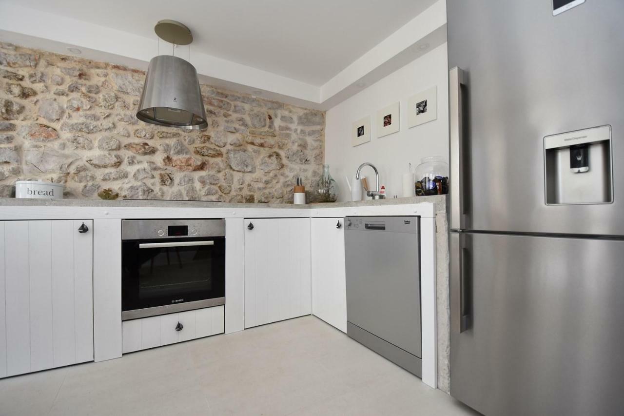 Kuća Babe Stane Villa Murter Bagian luar foto