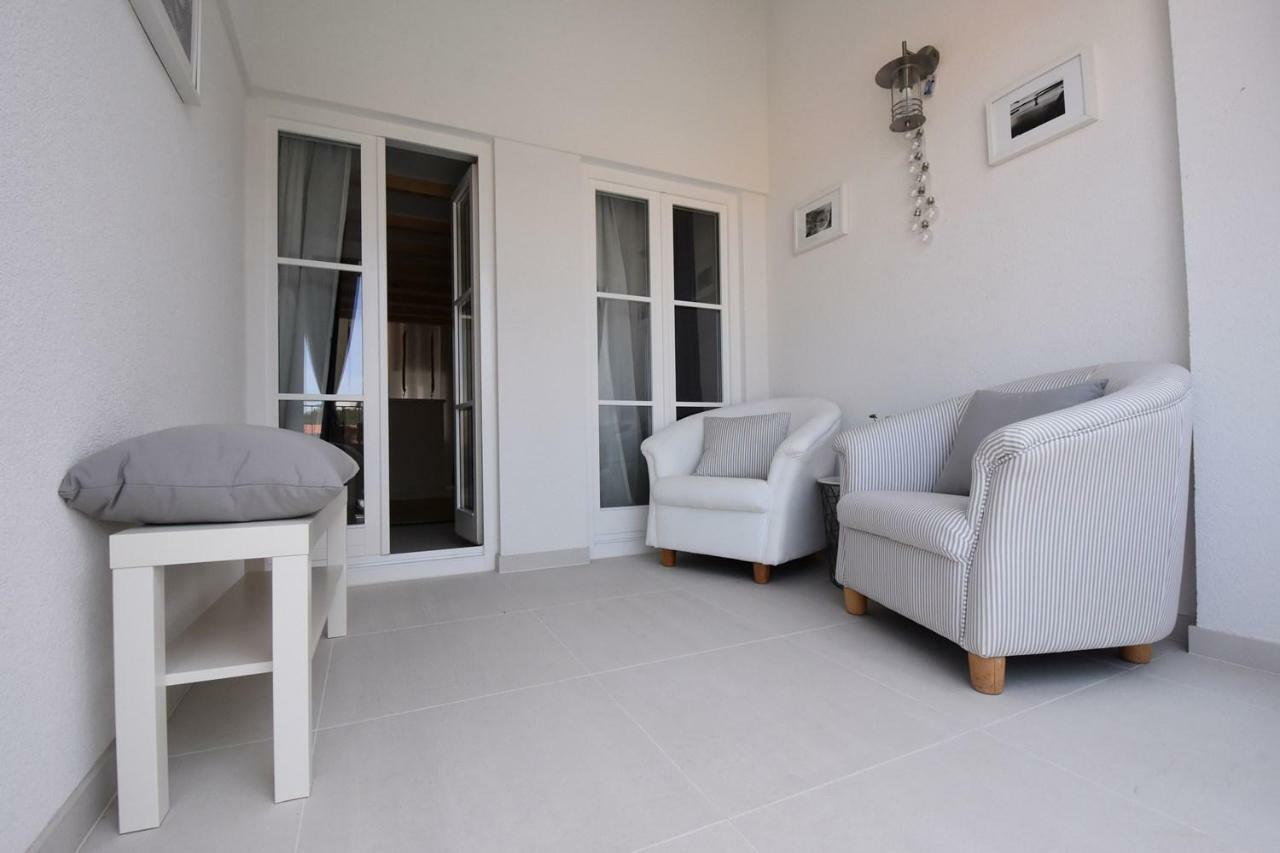 Kuća Babe Stane Villa Murter Bagian luar foto