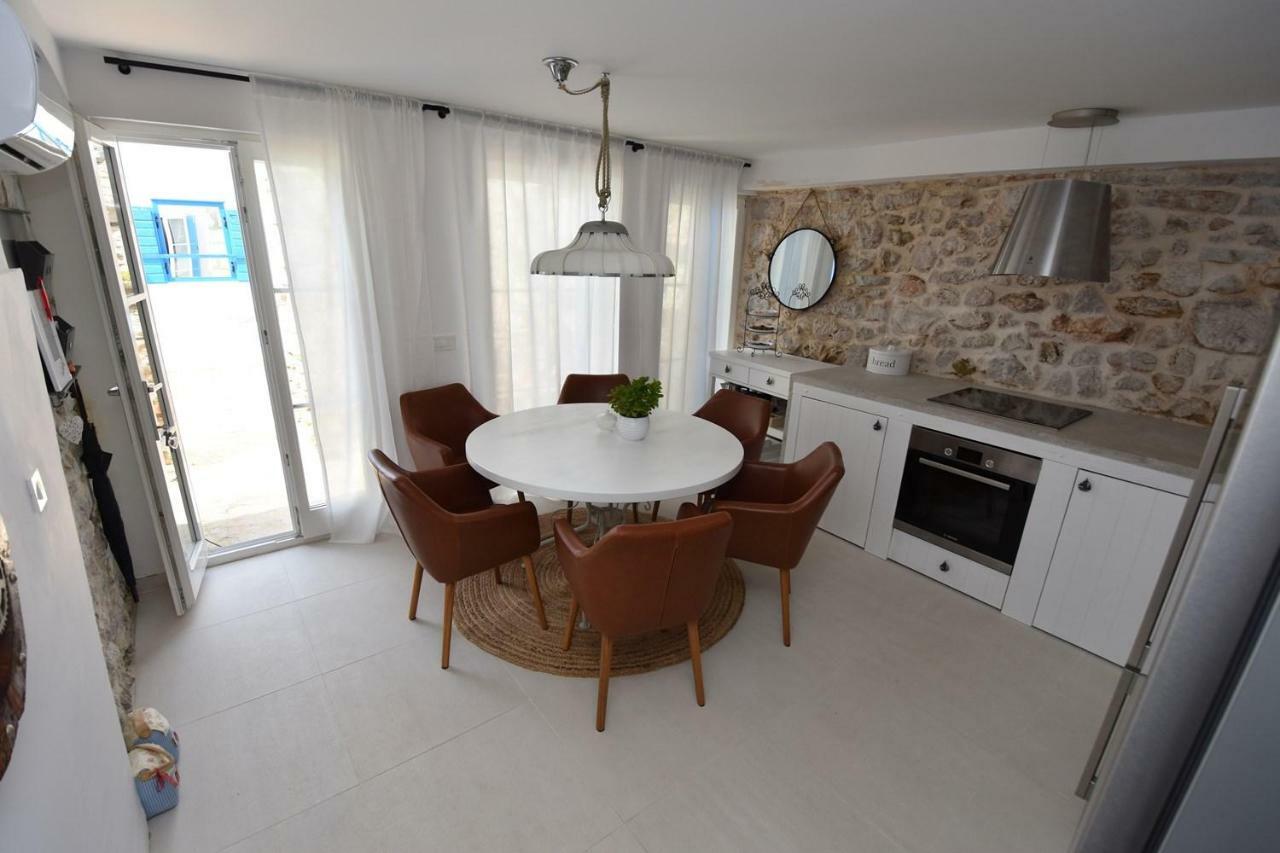 Kuća Babe Stane Villa Murter Bagian luar foto