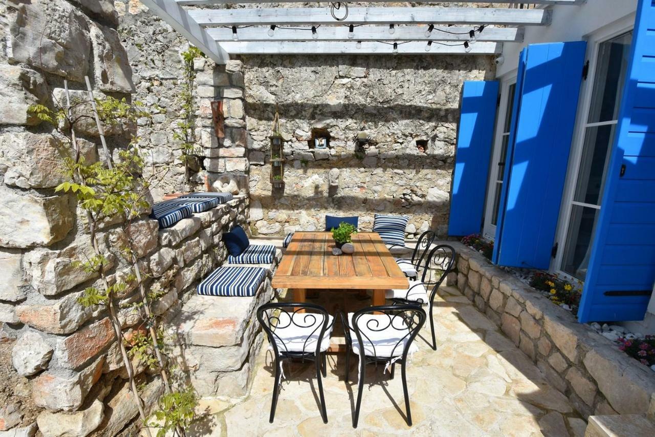 Kuća Babe Stane Villa Murter Bagian luar foto