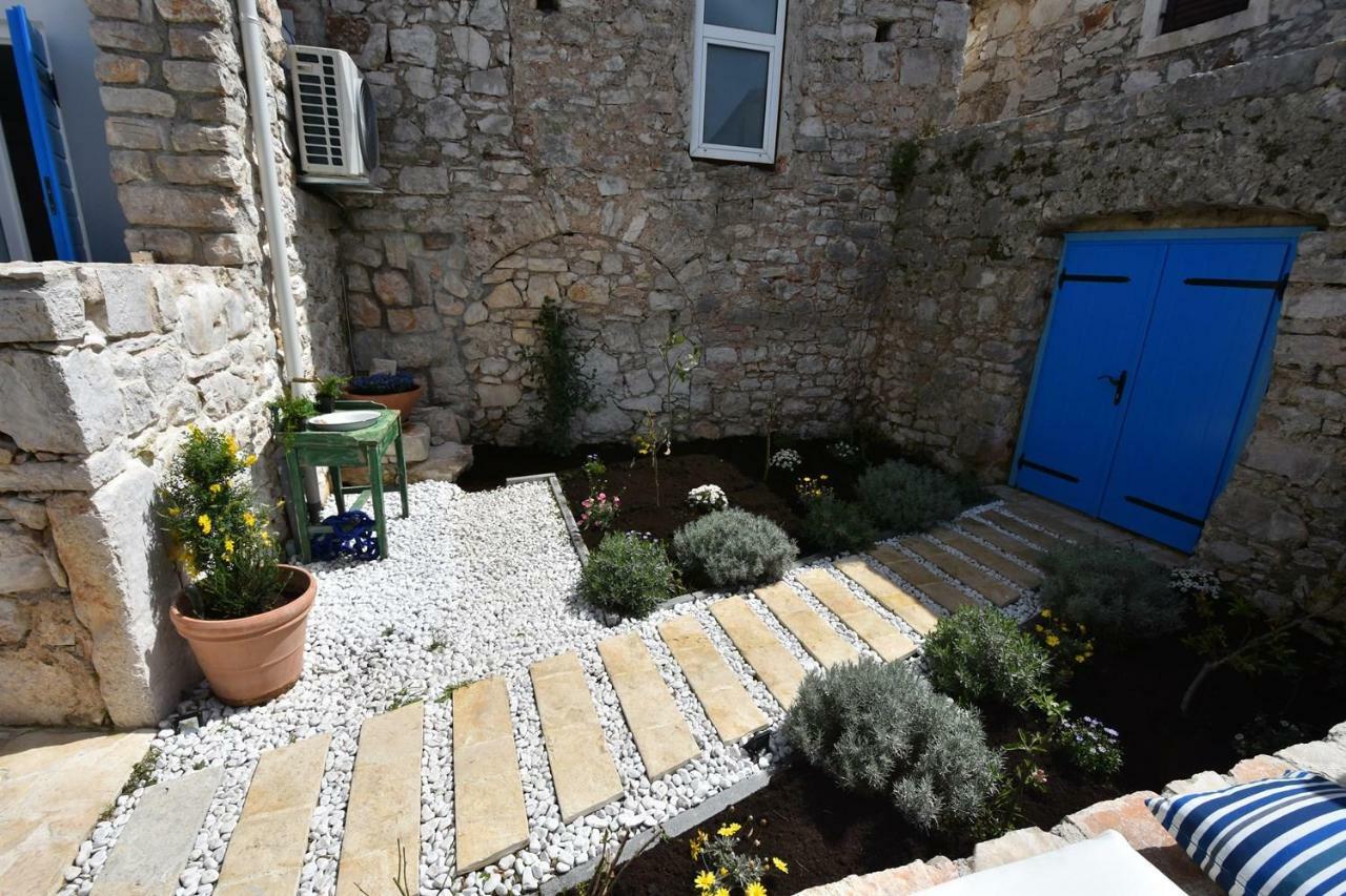 Kuća Babe Stane Villa Murter Bagian luar foto